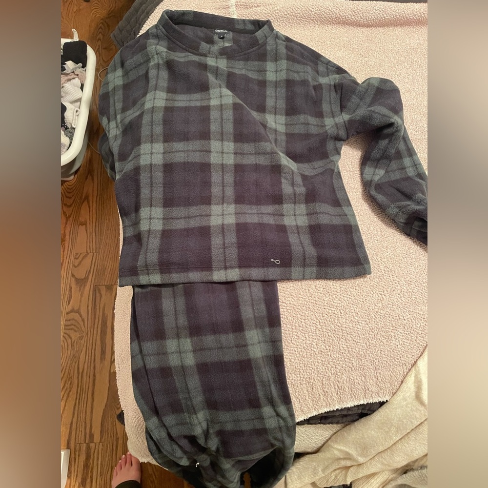 Gap Fleece Pajama Set